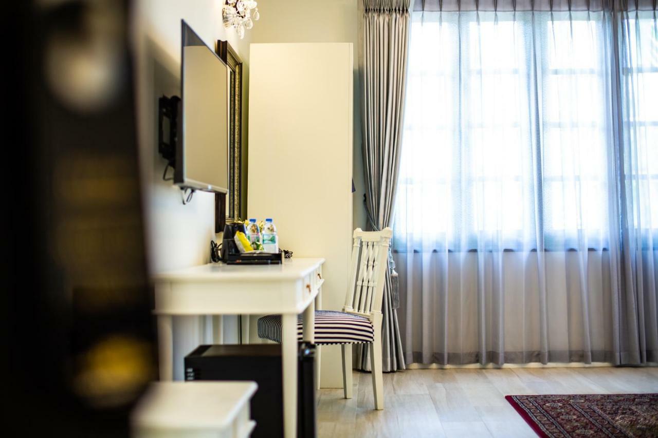 Merchant Villa- Sha Extra Plus Chiang Mai Bagian luar foto